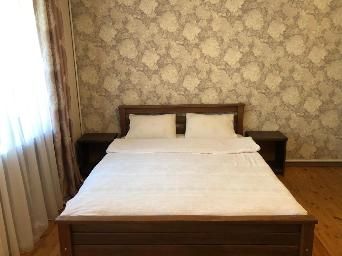 Dachi Inn Kazbegi Exteriör bild
