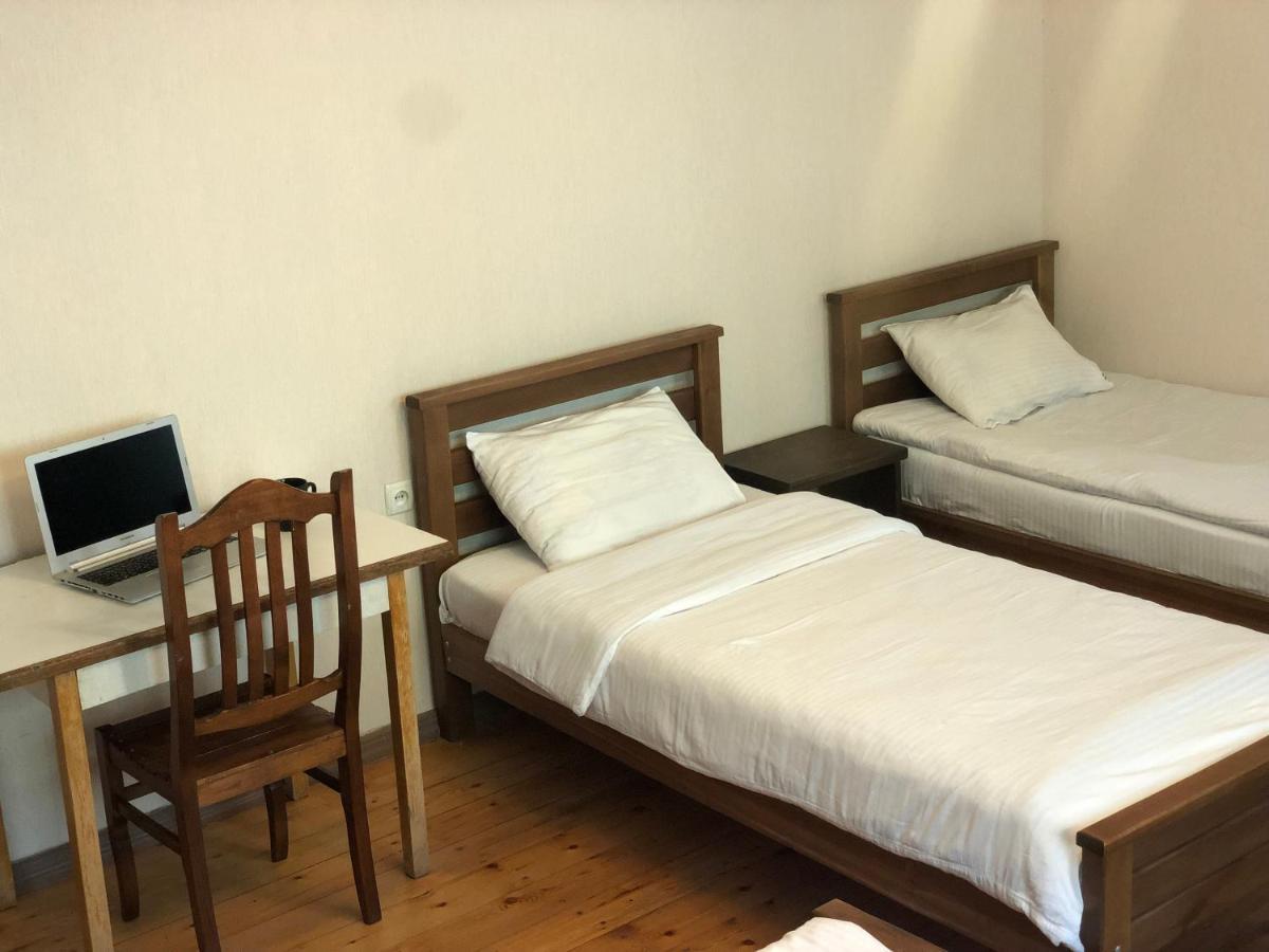 Dachi Inn Kazbegi Exteriör bild